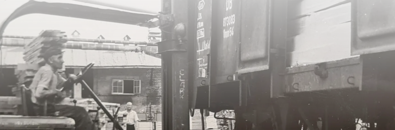 1925
